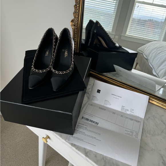 Chanel Chain Heels 36.5 - Picture 4 of 16